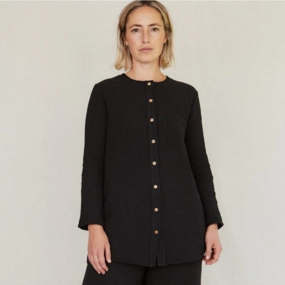 SISTER KATIE Sally black charcoal gauzy long sleeve‎ button up tunic top M